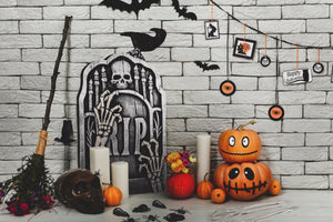 Terrifying Tombstone Lawn Decorations - PopFun