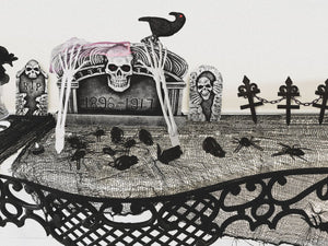 Tombstone Decorations with Spiders - PopFun