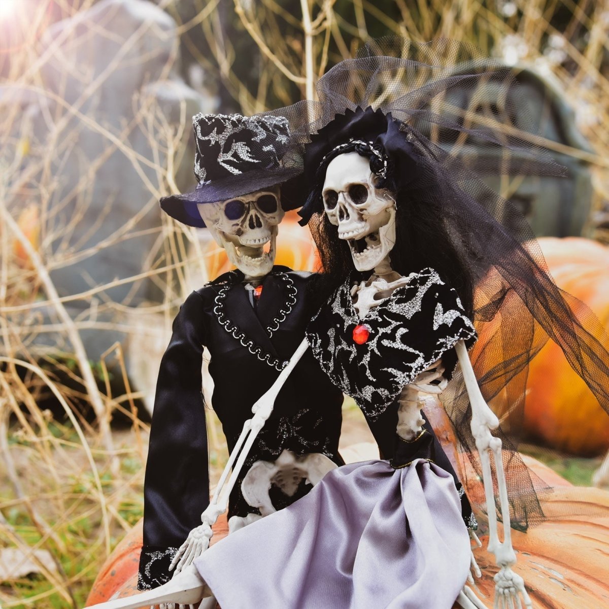 Halloween Decor: Wedded Skeletons - Wholesale - PopFun