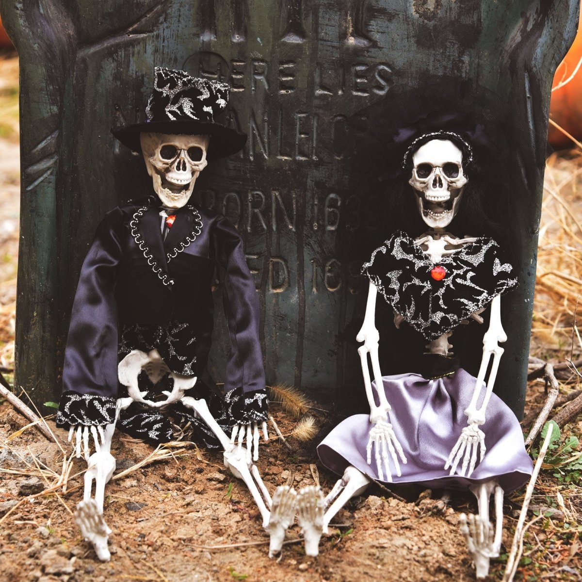 Halloween Decor: Wedded Skeletons - Wholesale - PopFun