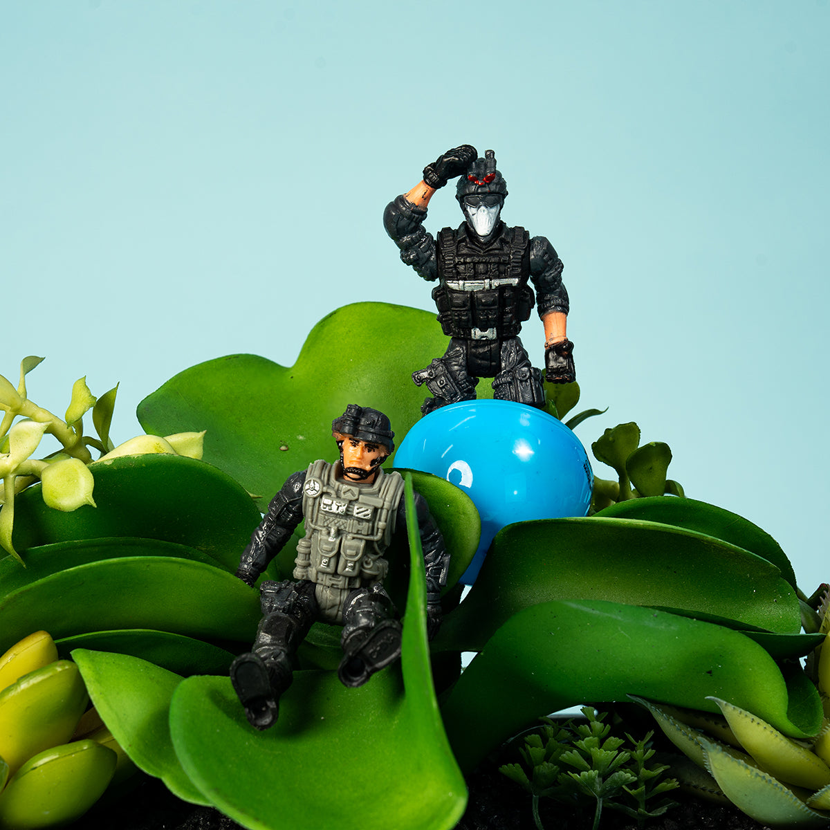 Easter Eggs Prefilled with Army Toys 12pcs