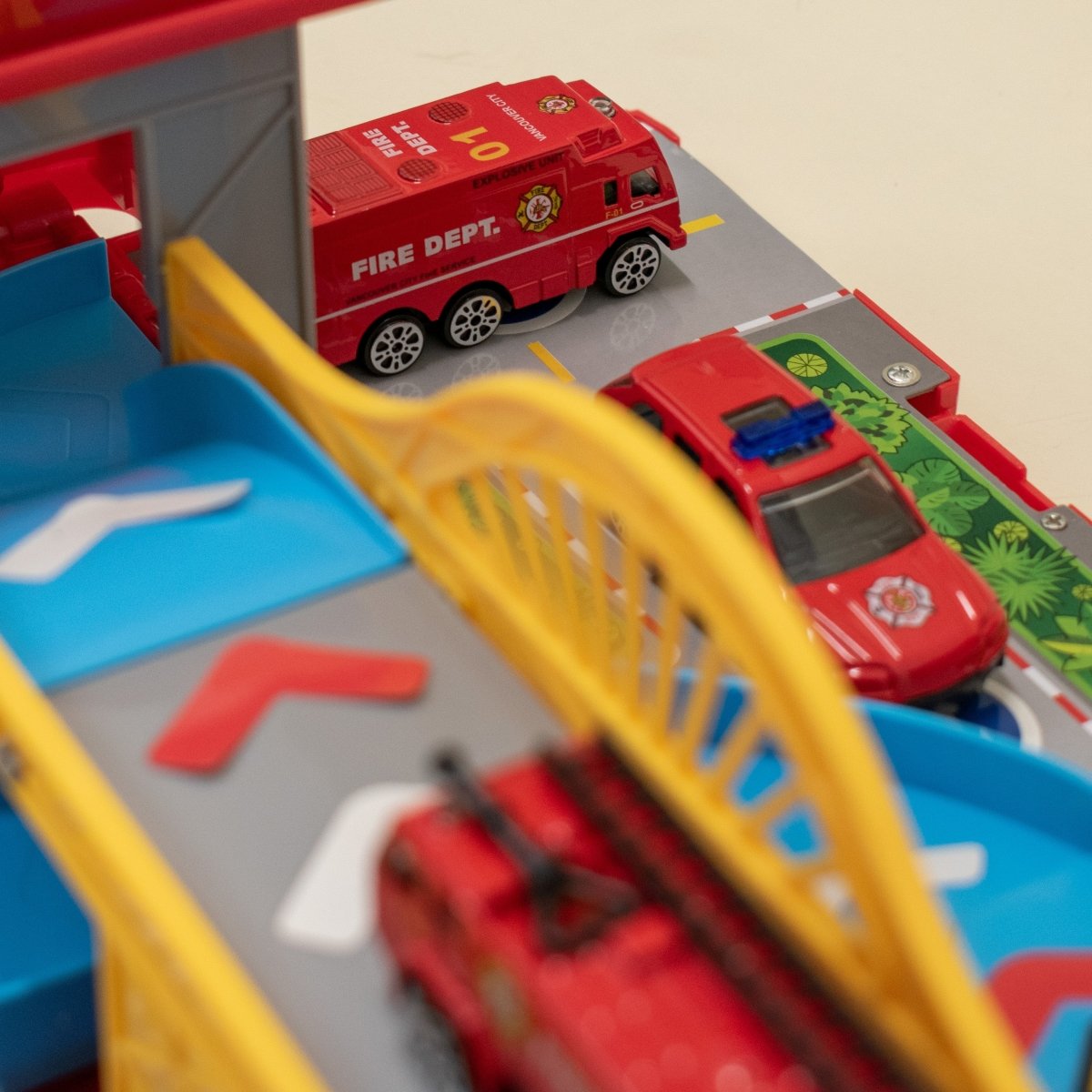 Electric Fire Truck with Carrier - PopFun