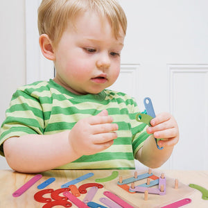 Wooden Peg Board Puzzle - PopFun